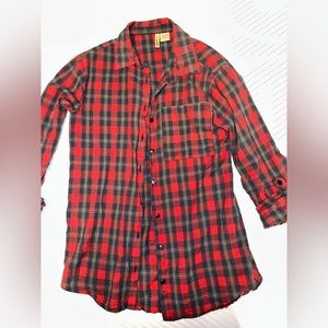 🌷Blue and red flannel - size Small🌷